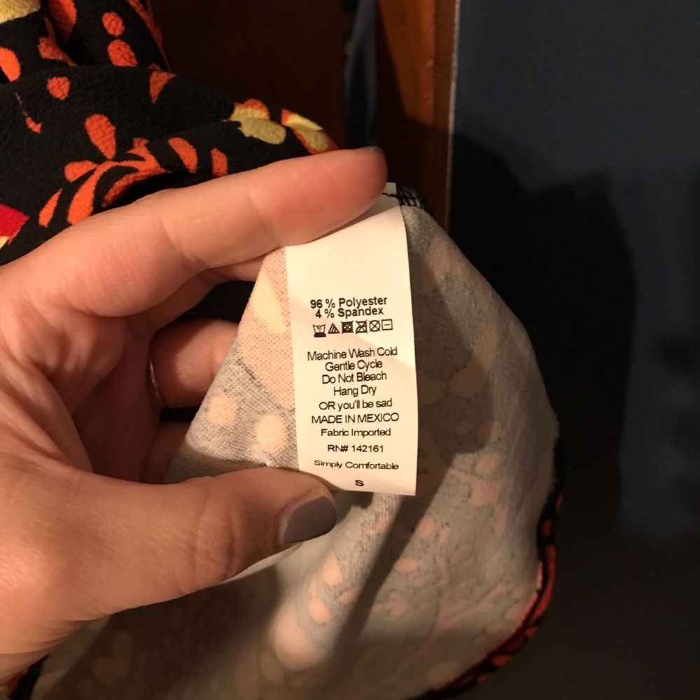 Small LuLaRoe Amelia dress with pockets NWT - Picture 5 of 6